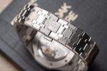 Dong-Ho-Audemars-Piguet-15500ST-Replica-11-Mat-So-Trang-ZF-1.jpg