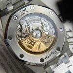 Dong-Ho-Audemars-Piguet-Royal-Oak-15450ST-Replica-Mat-Xanh-APS-37mm-1.jpg