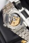 Dong-Ho-Audemars-Piguet-Replica-11-Royal-Oak-Frosted-Gold-15454BC-Mat-Xanh-Duong-Xuong-APS-37mm-13.jpg
