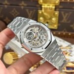 Dong-Ho-Audemars-Piguet-Replica-11-Royal-Oak-Jumbo-Extra-thin-Openworked-16204-Mat-Lo-Co-Mau-Trang-Nha-May-ZF-39mm-1.jpg