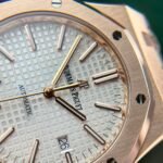 Dong-Ho-Audemars-Piguet-Royal-Oak-15400-Fake-11-Ma-Vang-Hong-Mat-Trang-Xuong-IP-41mm-2.jpg