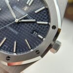 Dong-Ho-Audemars-Piguet-Royal-Oak-15400ST-Replica-11-Mat-Xanh-Blue-Day-Cao-Su-Xuong-APS-41mm-5.jpg