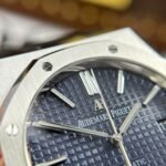 Dong-Ho-Audemars-Piguet-Royal-Oak-15400ST-Replica-11-Mat-Xanh-Blue-Day-Cao-Su-Xuong-APS-41mm-5.jpg
