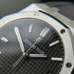 Dong-Ho-Audemars-Piguet-Royal-Oak-15500-Replica-11-Mat-Den-Day-Cao-Su-Nha-May-APS-41mm-13.jpg