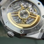 Dong-Ho-Audemars-Piguet-Royal-Oak-15500-Replica-11-Mat-Den-Day-Cao-Su-Nha-May-APS-41mm-13.jpg