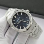 Dong-Ho-Audemars-Piguet-Royal-Oak-15500ST-Frosted-Gold-Replica-11-Mat-Xanh-41mm-6.jpg
