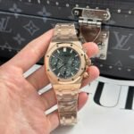 Dong-Ho-Audemars-Piguet-Royal-Oak-26240-Ma-Vang-Hong-Rep-11-Mat-Xanh-La-Cay-APS-41mm-2.jpg