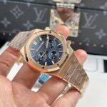 Dong-Ho-Audemars-Piguet-Royal-Oak-26240-Replica-11-Mau-Vang-Hong-Mat-Xanh-Blue-APS-41mm-6.jpg