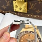 Dong-Ho-Audemars-Piguet-Royal-Oak-77450-Fake-Cao-Cap-Mat-Tiffany-Day-Kim-Loai-Xuong-OM-34mm-11.jpg