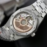 Dong-Ho-Audemars-Piguet-Royal-Oak-Che-Tac-Mat-Xanh-Bang-Vien-Dinh-Kim-Cuong-Moissanite-34mm-1.jpg