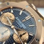 Dong-Ho-Audemars-Piguet-Royal-Oak-Chronograph-26239-Rep-11-Mat-Xanh-Blue-May-Mong-New-2025-APS-41mm-2.jpg