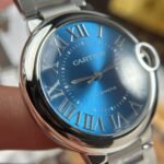Dong-Ho-Cartier-Ballon-Bleu-Replica-11-Mat-Xanh-Duong-Day-Kim-Loai-Xuong-AF-40mm-7.jpg