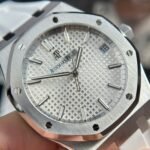 Dong-Ho-Nam-Audemars-Piguet-Royal-Oak-15500-Replica-11-Mau-Trang-Nha-May-APS-41mm-2.jpg