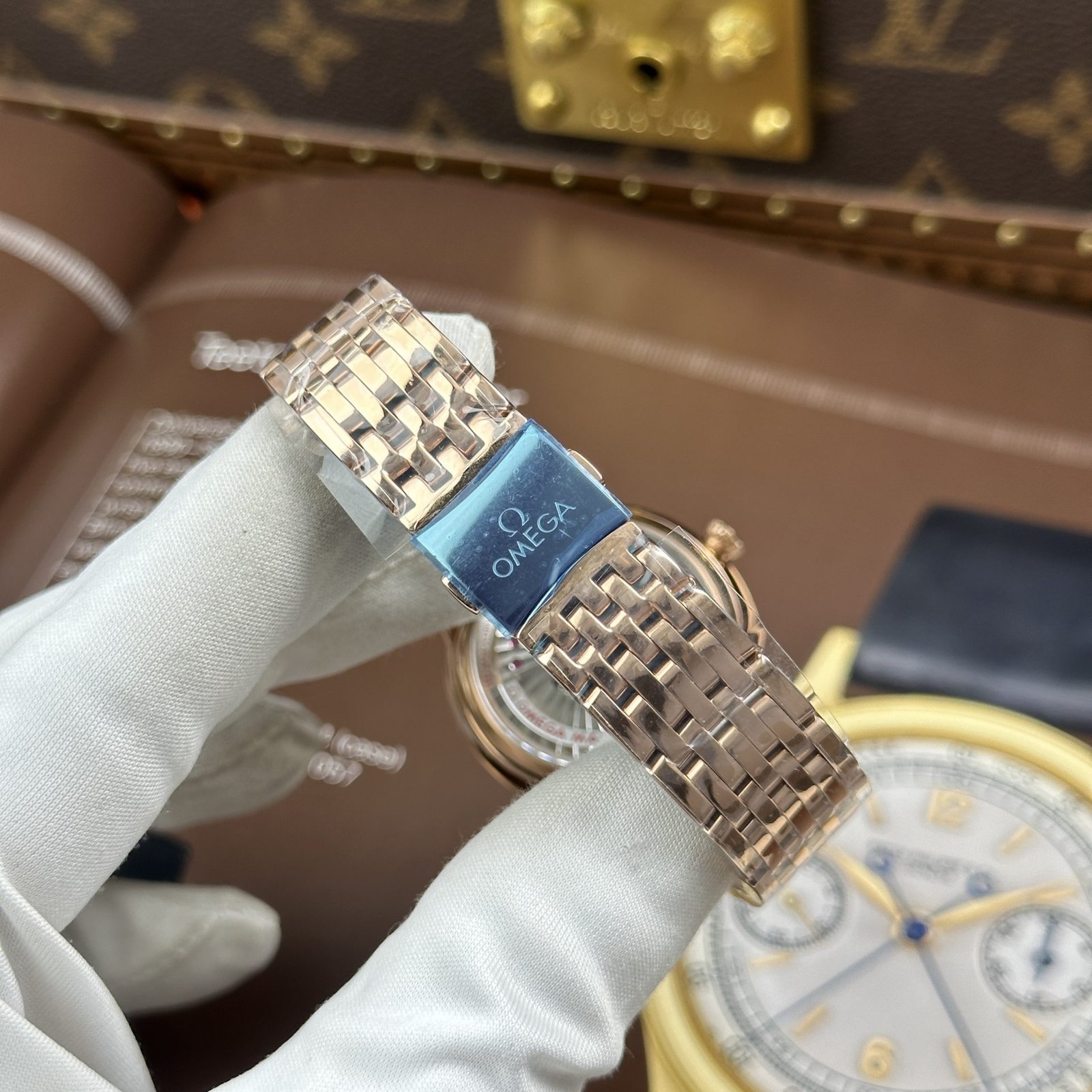 Dong-Ho-Nu-Omega-De-Ville-Prestige-Replica-11-Mat-Mau-Do-Do-May-Co-Thuy-Sy-34mm-3.jpg