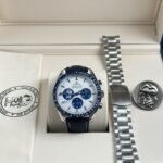 Dong-Ho-Omega-Che-Tac-Speedmaster-Silver-Snoopy-50th-Anniversary-New-2025-42mm.jpg