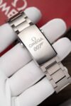 Dong-Ho-Omega-Seamaster-007-Replica-11-Nha-May-VS-Mat-Den-41mm-3.jpg
