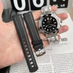 Dong-Ho-Omega-Seamaster-James-Bond-007-Nha-May-VS-42mm-5.jpg