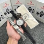 Dong-Ho-Omega-Speedmaster-Apollo-13-Snoopy-Replica-11-Mat-Trang-New-2025-42mm-1.jpg